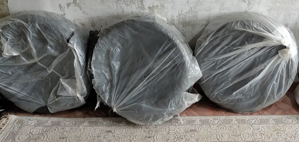 Продам зимние шипованные шины