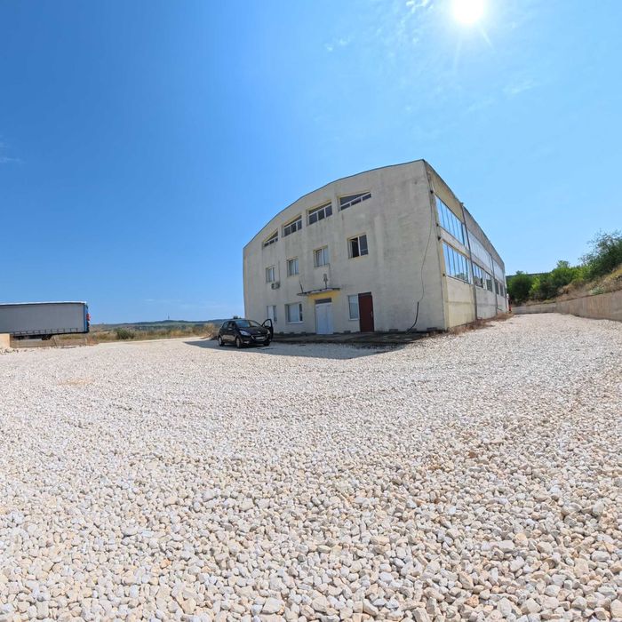 Продава се Промишлена сграда в Разград, Промишлена зона - Запад - 1453 кв.м за 826 €/кв.м - Снимка #4