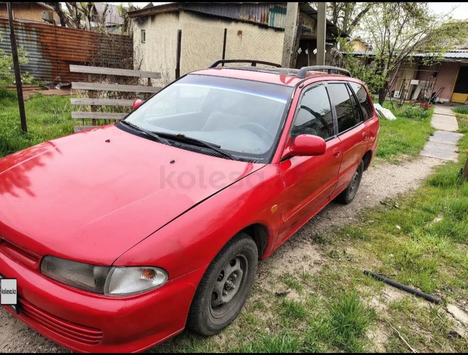 Митсубиси Лансер