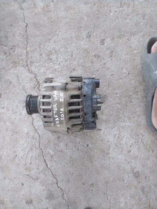 Vînd alternator vw crafter van 2016 motor 20 tdi