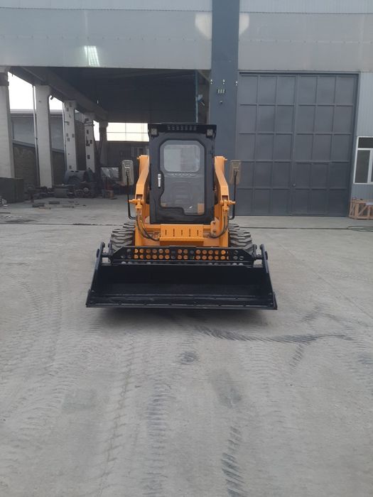 Мини погрузчик сотилади 13.800$