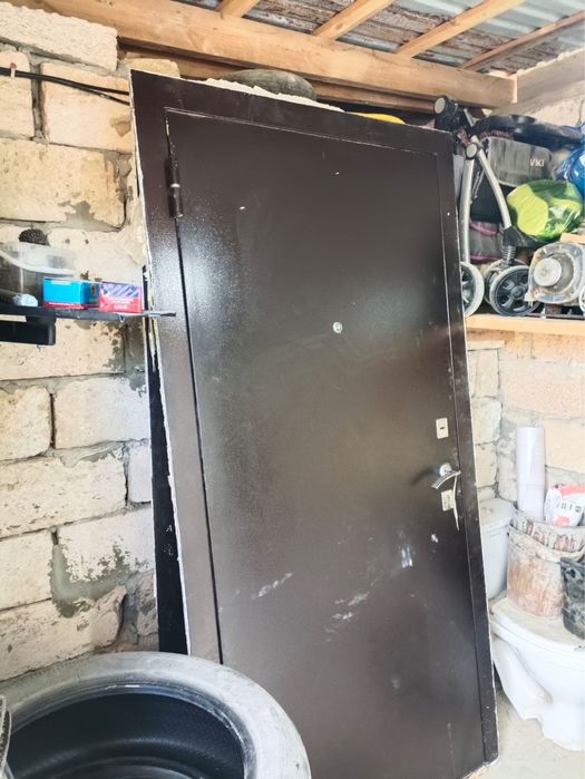 Дверь железо продам продам