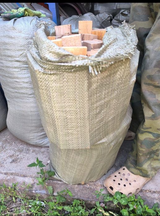 Дрова сухие, напиленные