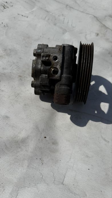 Хидравлична Помпа Toyota Avensis T250 /2003-2009г.