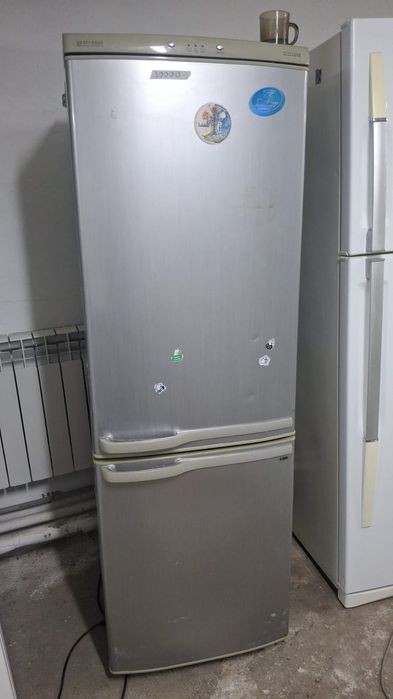 Продам холодильник