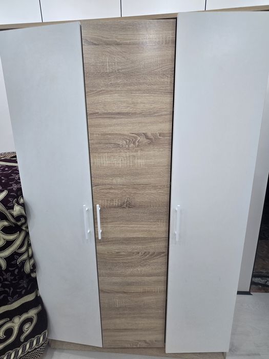 Шифоньер. Почти новый