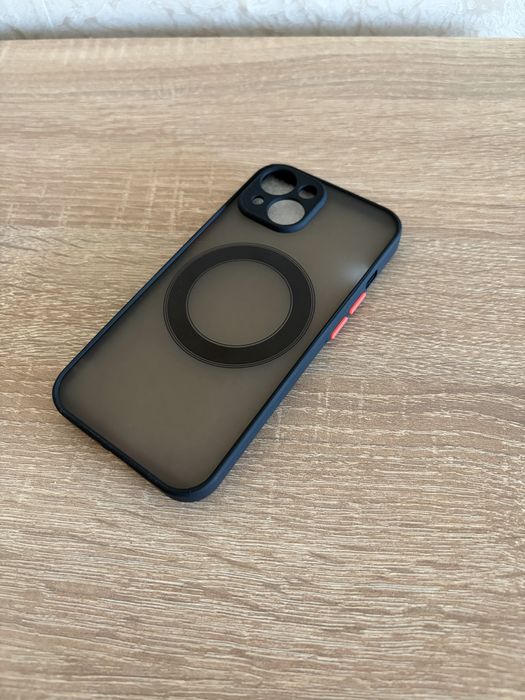 Нов кейс за iPhone 15
