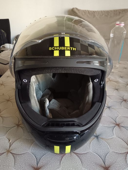 Каска Schuberth C4Pro