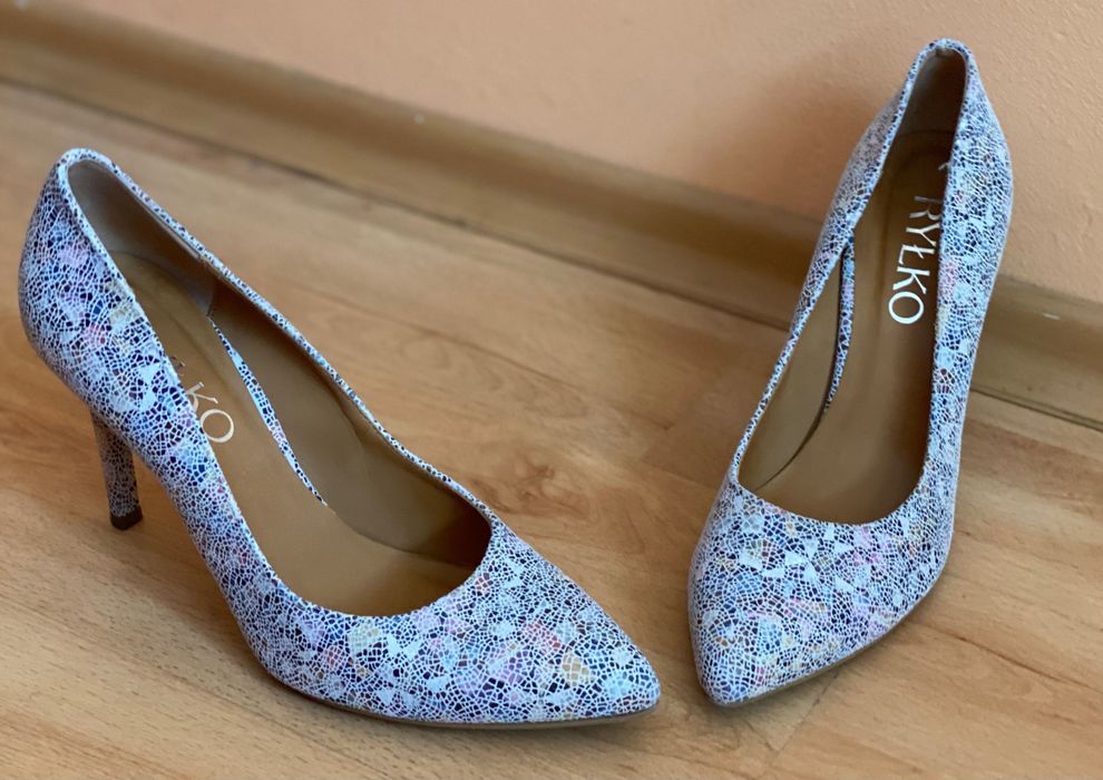 Дамски кожени обувки Lasocki 40