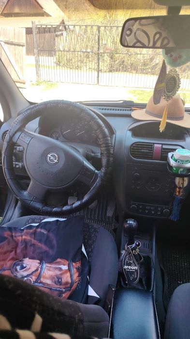 Vând Opel CORSA 1.2