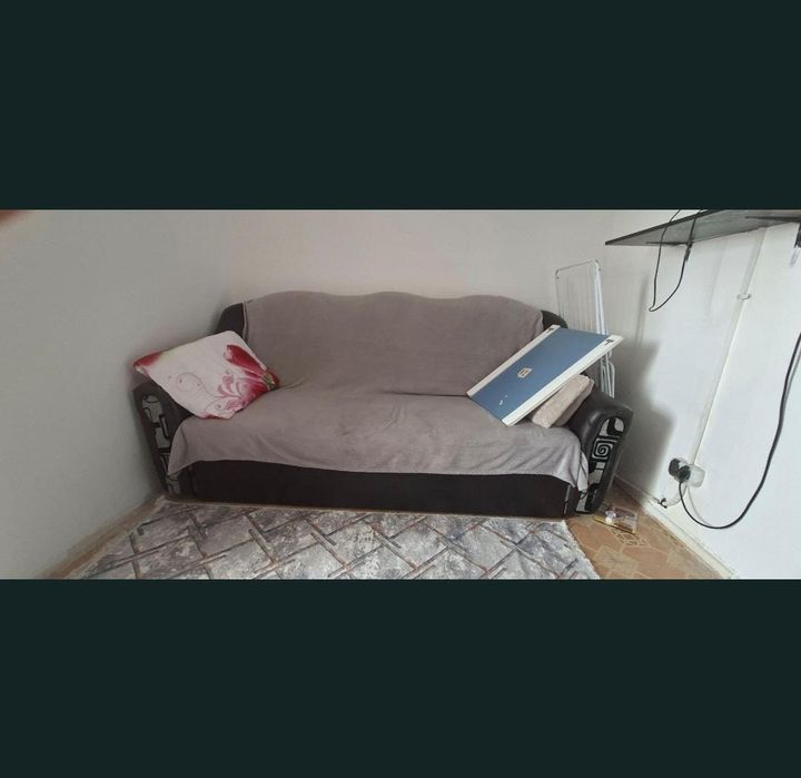 închiriez Garsoniera