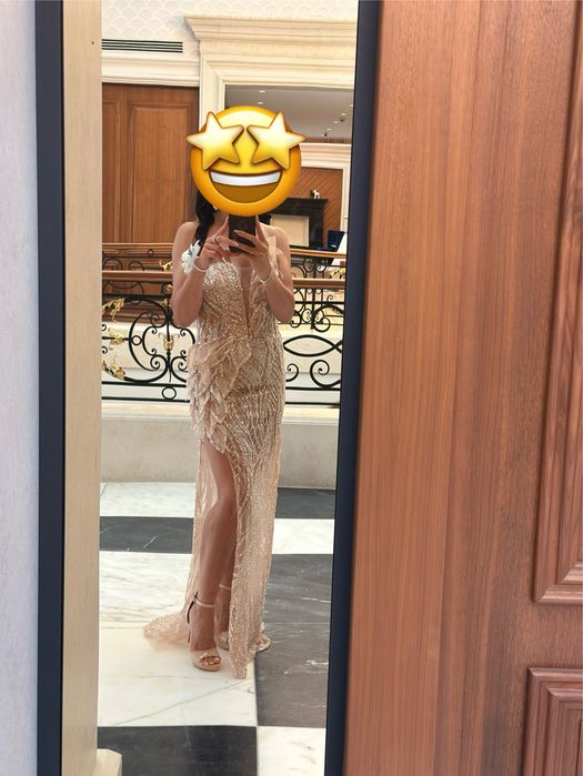 Официална рокляя