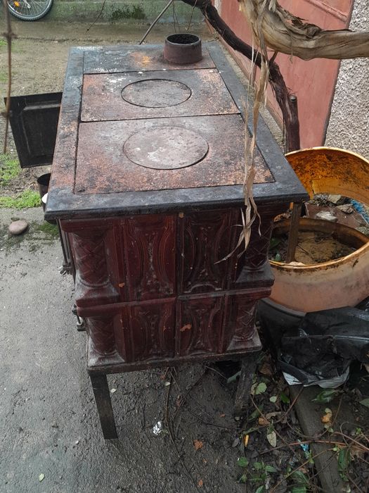 Soba teracota cu plita de bucatarie