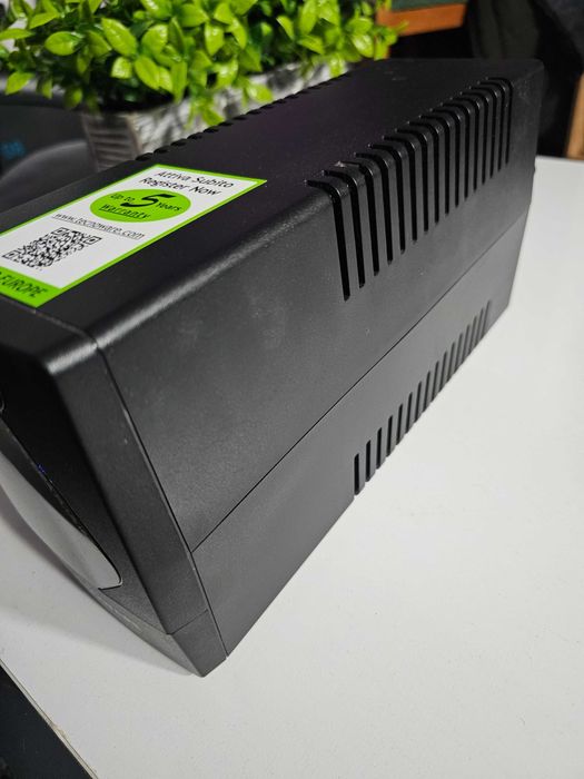 Vand sursa UPS ERA Plus 1600 folosita foarte putin.