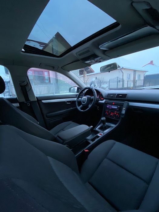 Audi A4 2.0 TDI 140 c.p BPW Un Singur Ax 2007
Audi A4  s-line