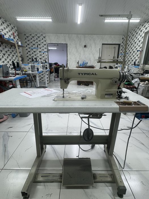 Швейная машина typical