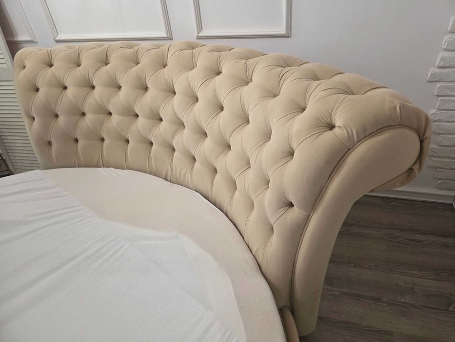 Vand Pat Rotund Chesterfield 200cm Saltea burete 200cm diametru