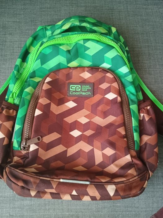 Ученическа раница CoolPack зелено-кафява.