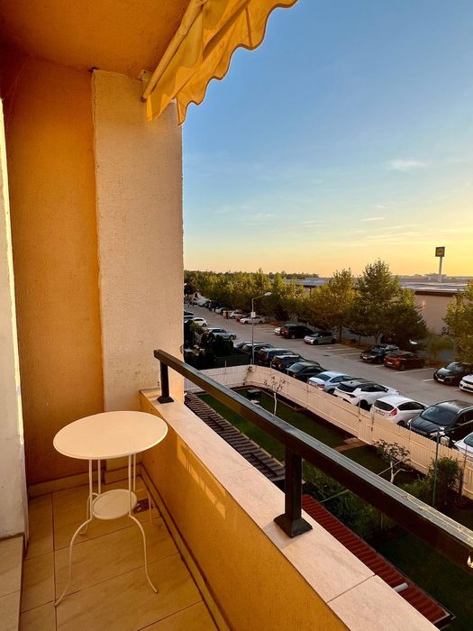 Apartament cu 2 camere|Loc de parcare de închiriat – Cosmopolis, Ștefăneștii de Jos