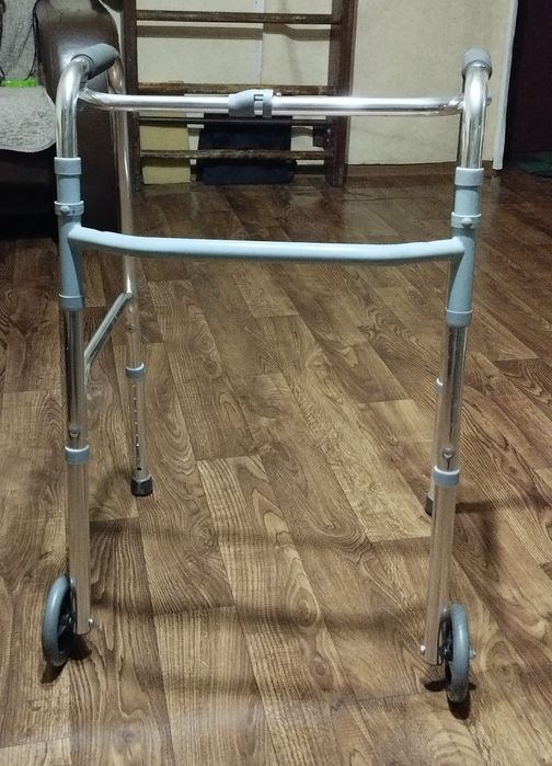 Ходунки для взрослых