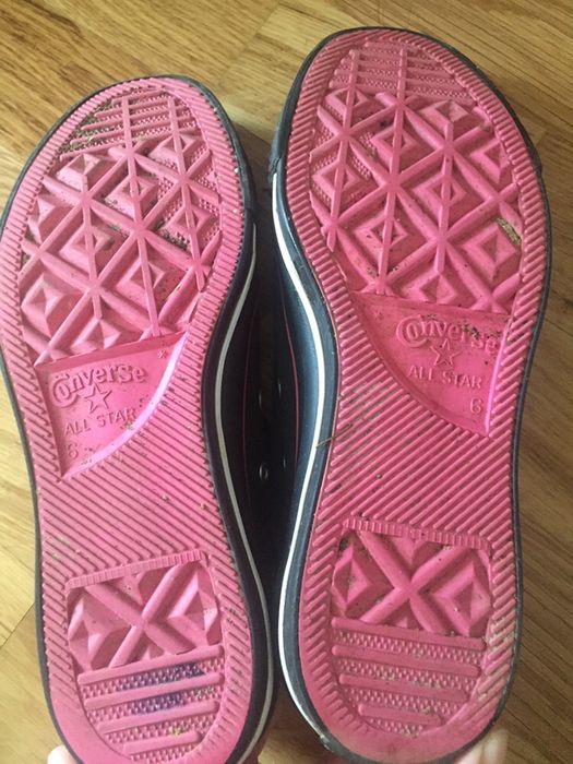 Tenisi converse/all stars 39 negru cu roz