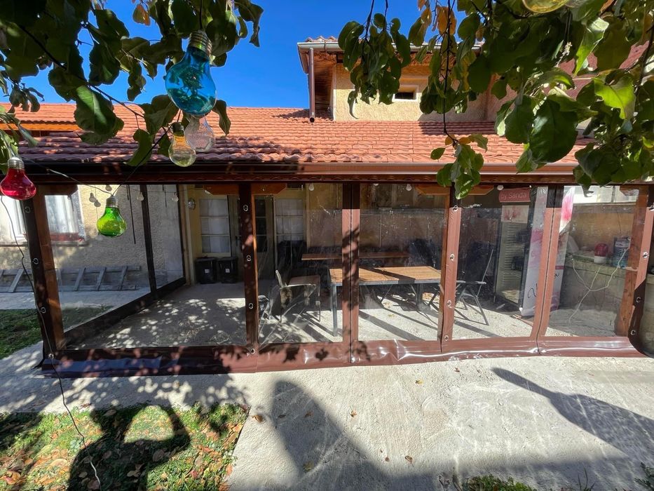 Ветроупорни завеси,тенти,сенници,покривала,винил,кристал.