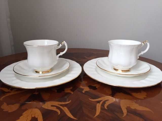 2 trio Royal Knight Anglia Bone China