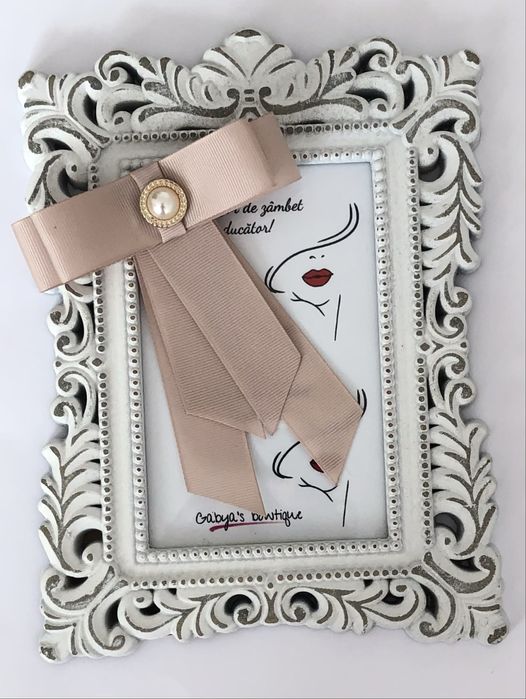 Cadouri pentru doamne profesoare/educatoare