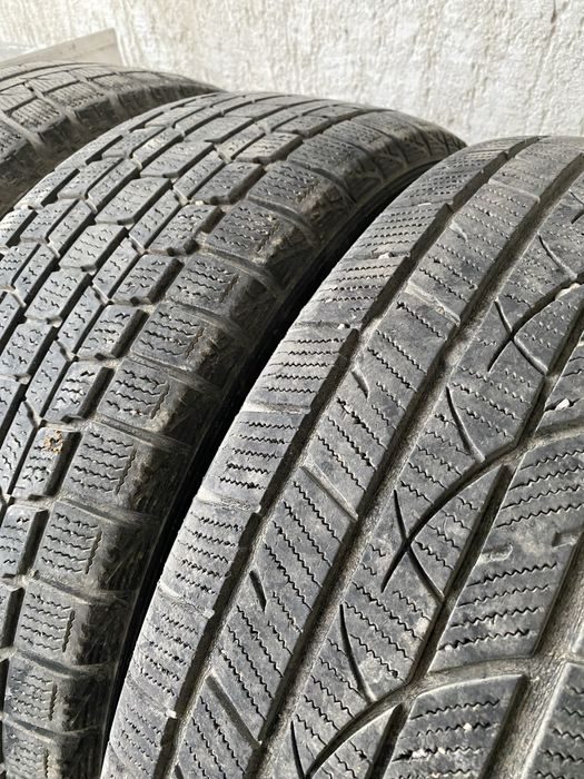 Зимние шины 215/65/16