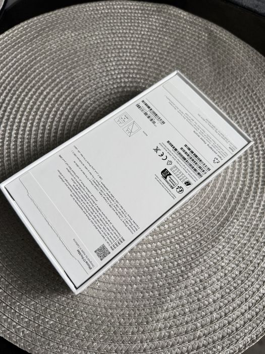 Iphone 17 pro max white