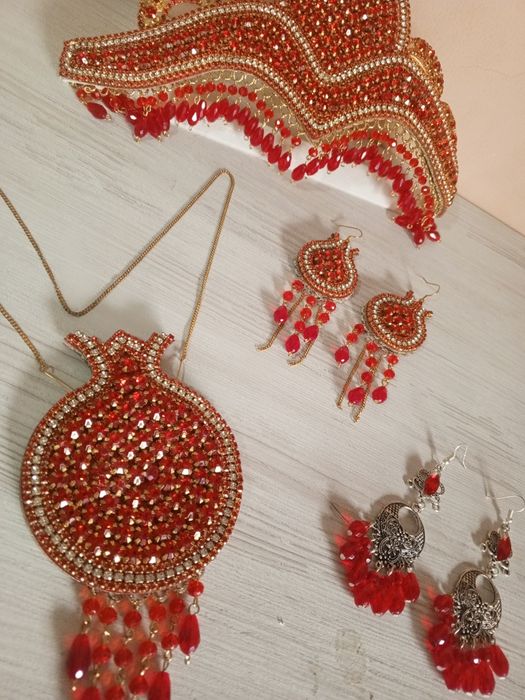 Tillaqosh 4 talik komplekt