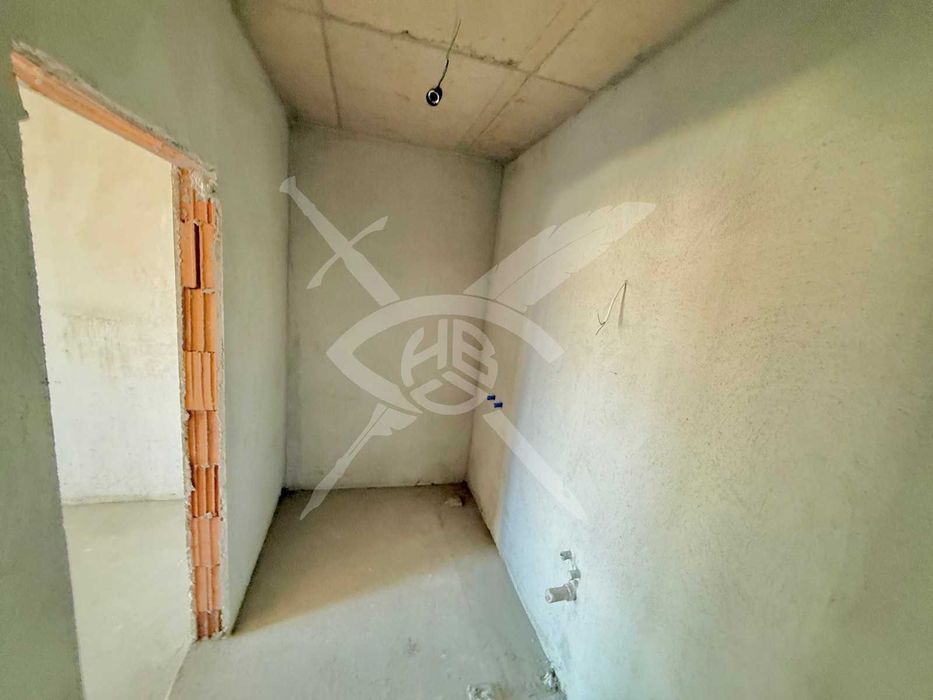 Продава се Тристаен апартамент в Бургас, Славейков - 120 кв.м за 872 €/кв.м - Снимка #9