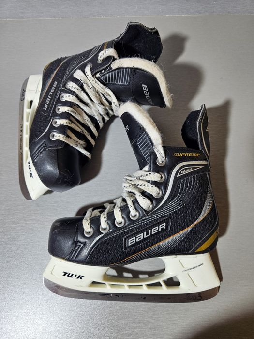 Patine hochei 3003 Bauer , marime 33.5, lungime interioara 21cm.