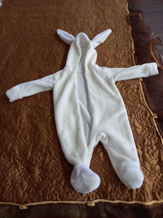 Продам детский комбинезон