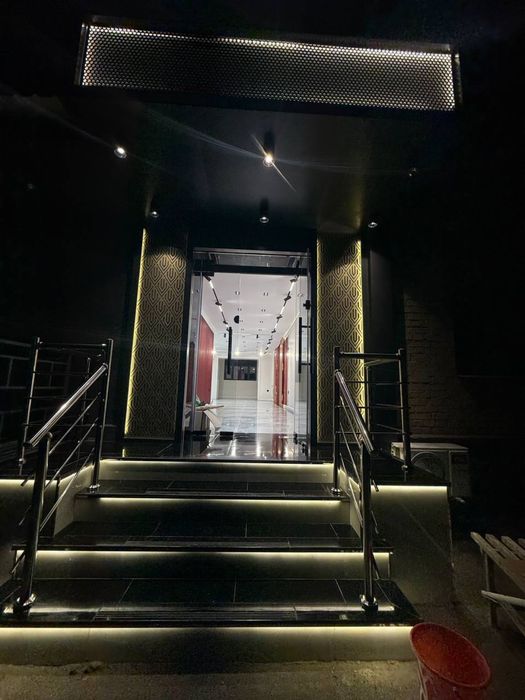 Срочно Продаётся Нежилое Помещения 1.Линия Чилонзор ор-р Торгови центр