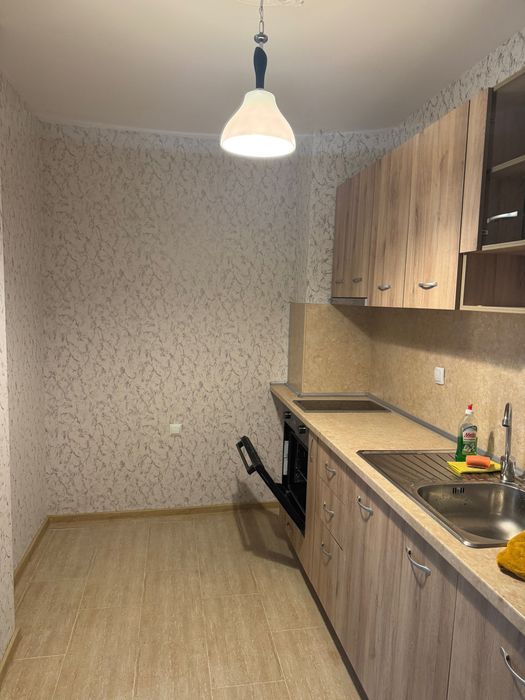 Дава се под наем Тристаен апартамент в Кърджали, Център - 100 кв.м за 510 € - Снимка #13