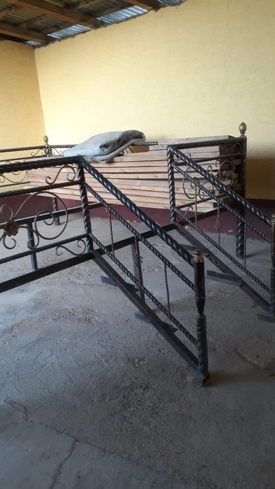 Продам тапчан 3×3