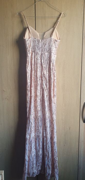 Официални рокли с пайети