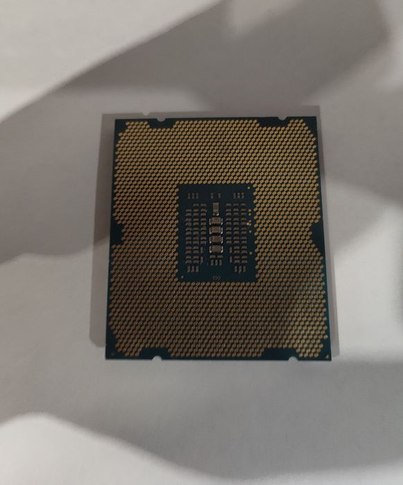 Intel XEON E5 2630 v2