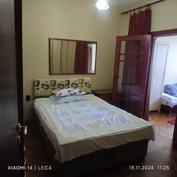 Дава се под наем Тристаен апартамент в Варна, Център - 96 кв.м за 498.27 € - Снимка #2