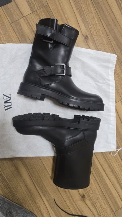 Продаю сапоги Zara унисекс