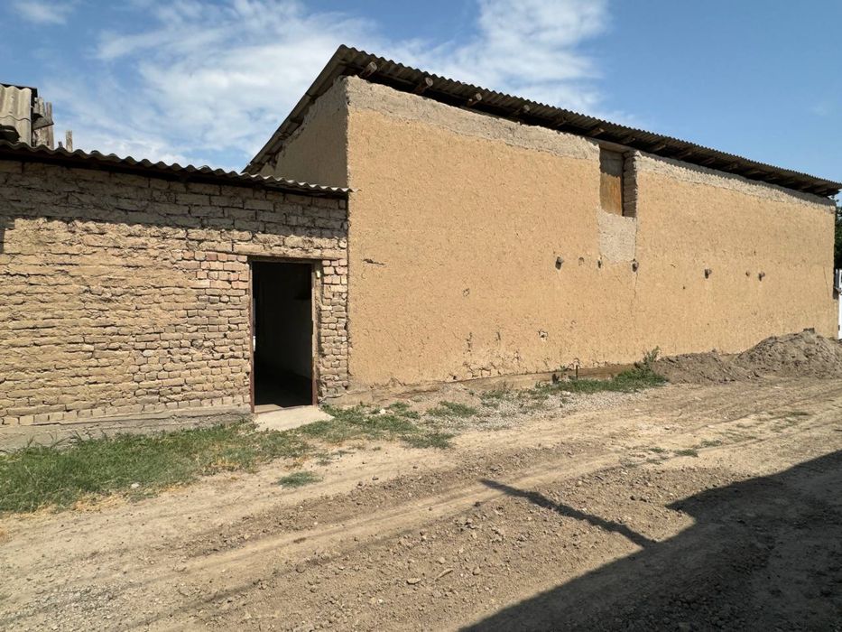 Эр участка сотилади