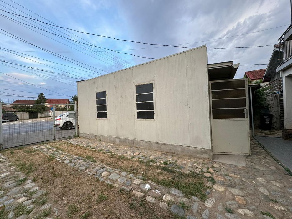 Spatiu depozitare/activitate comerciala