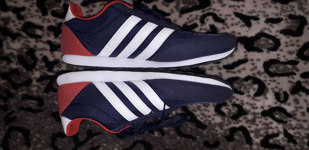 Adidași bărbati- Mărime 43.5