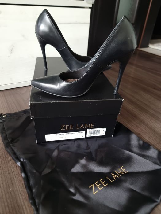 Дамски ботуши и обувки