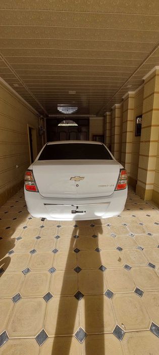 Кобальт LTZ люкс 2015й механика сотилади.