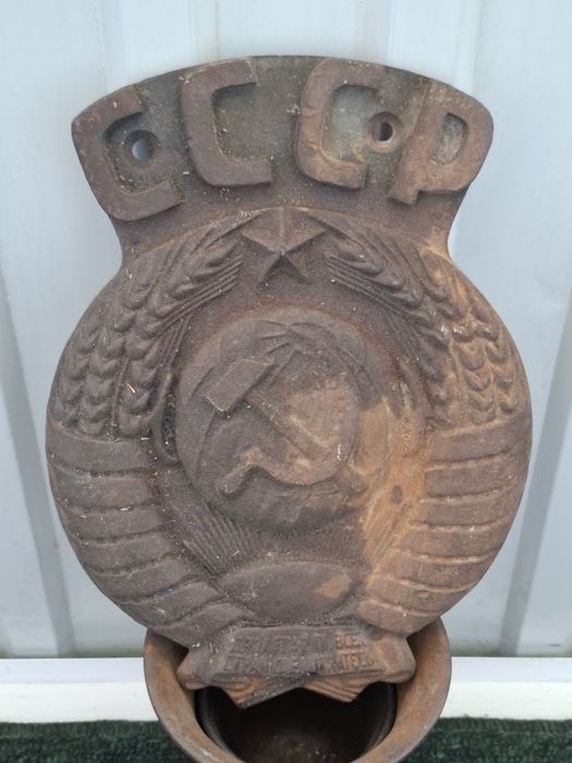 продам паровозный чугунный герб