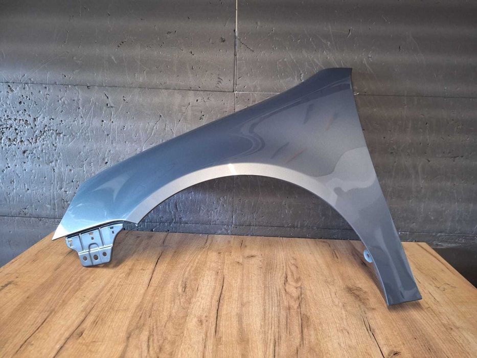 Aripa Fata Stanga VW Golf 5/V An 2004-2008 (LA6Q (Verde))