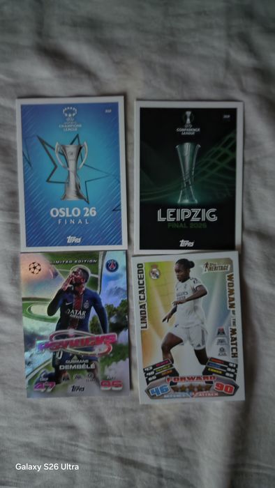 Продавам карти Match Attax Extra 25/26