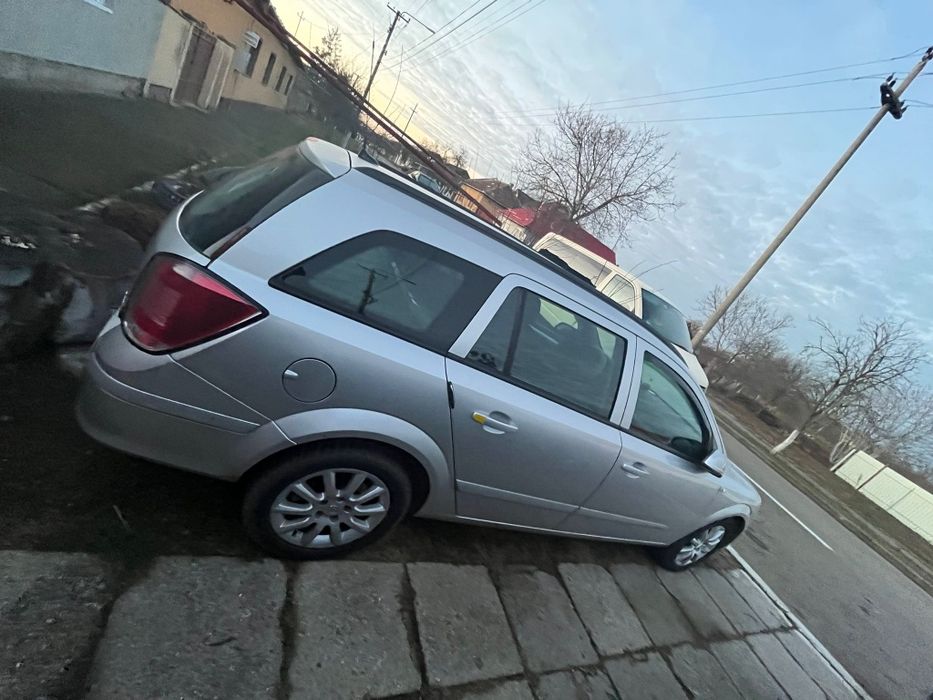 Opel astra H ,motor 1.9 d an 2006,informatii